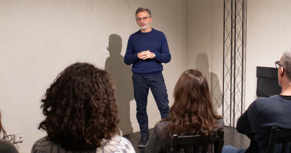 Dal 7 aprile prenderà avvio il nuovo corso di PUBLIC SPEAKING di Wonderland Academy. Il corso è indirizzato a chi vuole rendere la propria comunicazione più chiara, autorevole e di impatto.