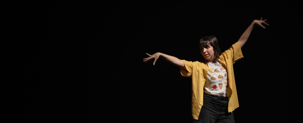 DOMENICA 14 GIUGNO ore 21:00 DISTINTI SALUTI, spettacolo di Sara Baldassarre e Letizia Buchini, all'interno della festa conclusiva di APERTI ORIZZONTI. Dalle 15:00 alle 23:00 un programma ricco di performance, installazioni, laboratori, talk e teatro.